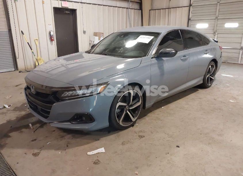 Photo 2 of 2022 Honda Accord SPORT SE (VIN 1HGCV1F47NA028038)