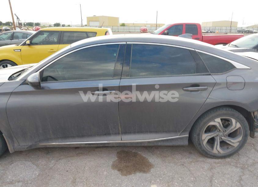 Photo 15 of 2018 Honda Accord EX (VIN 1HGCV1F48JA006852)
