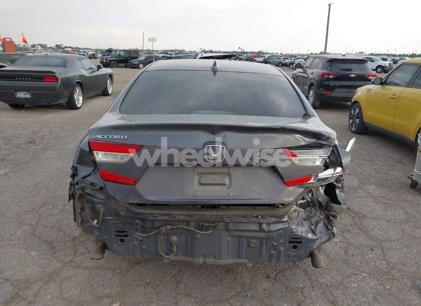Photo 17 of 2018 Honda Accord EX (VIN 1HGCV1F48JA006852)