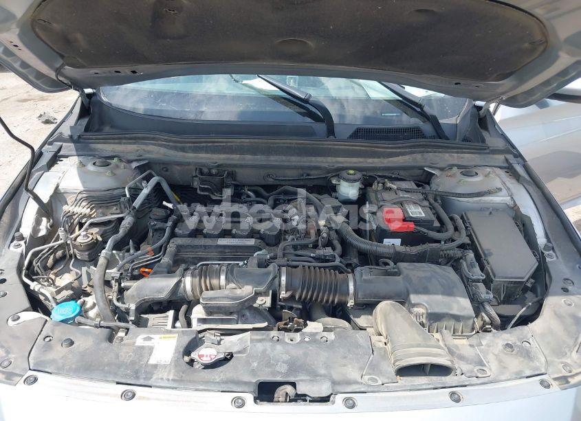 Photo 10 of 2018 Honda Accord EX (VIN 1HGCV1F48JA013462)