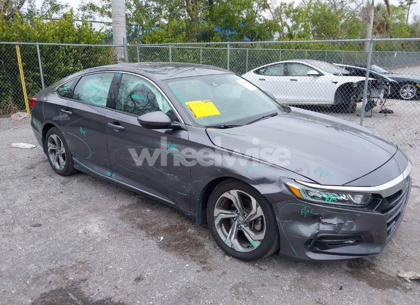 2018 Honda Accord EX (VIN 1HGCV1F48JA249397) main photo