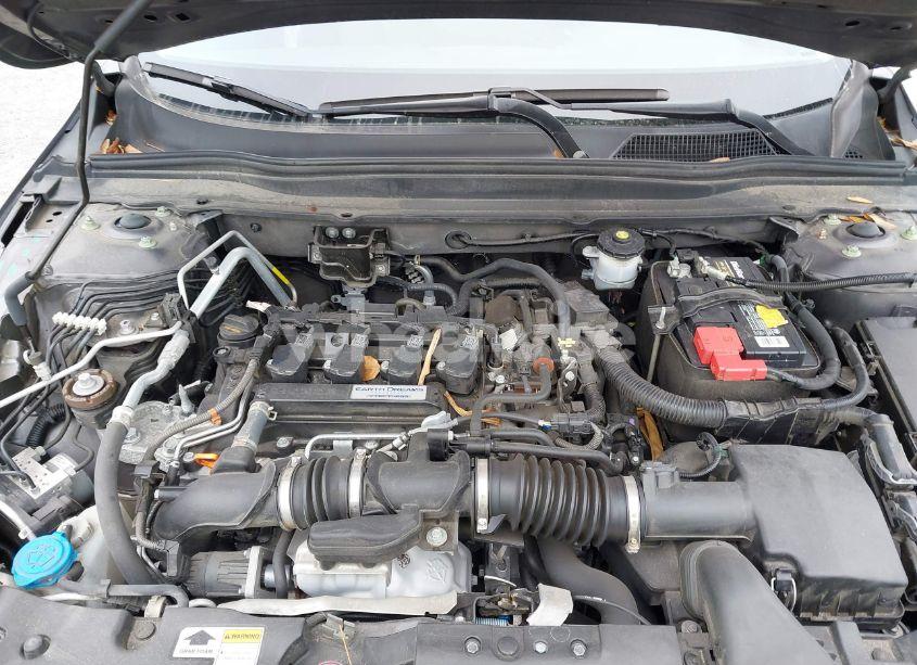 Photo 10 of 2018 Honda Accord EX (VIN 1HGCV1F48JA249397)