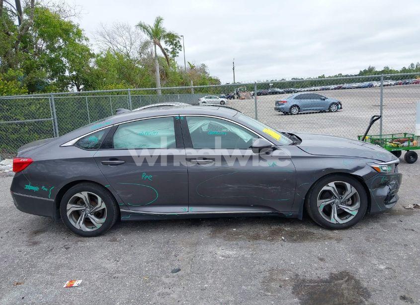 Photo 13 of 2018 Honda Accord EX (VIN 1HGCV1F48JA249397)