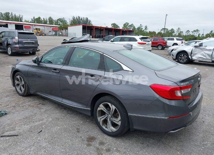 Photo 3 of 2018 Honda Accord EX (VIN 1HGCV1F48JA249397)
