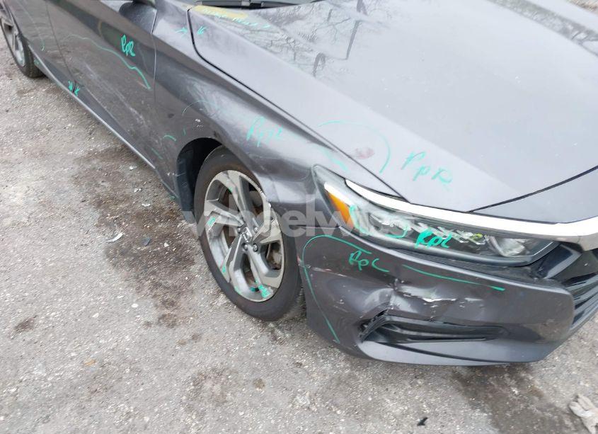 Photo 6 of 2018 Honda Accord EX (VIN 1HGCV1F48JA249397)