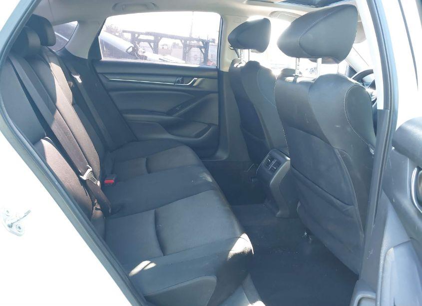 Photo 8 of 2019 Honda Accord EX (VIN 1HGCV1F48KA013480)