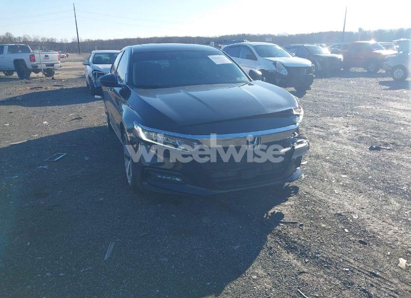 2019 Honda Accord EX (VIN 1HGCV1F48KA026665) main photo