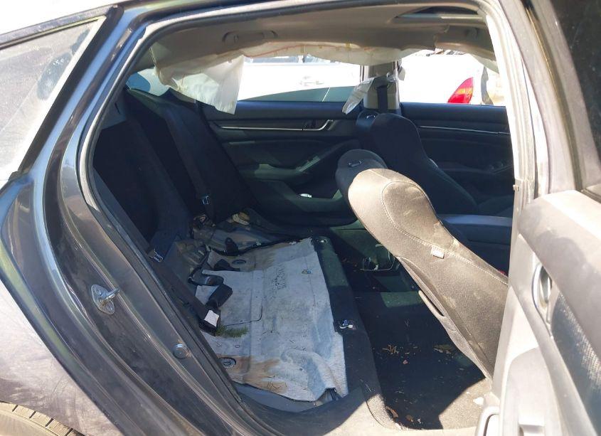 Photo 8 of 2019 Honda Accord EX (VIN 1HGCV1F48KA081827)