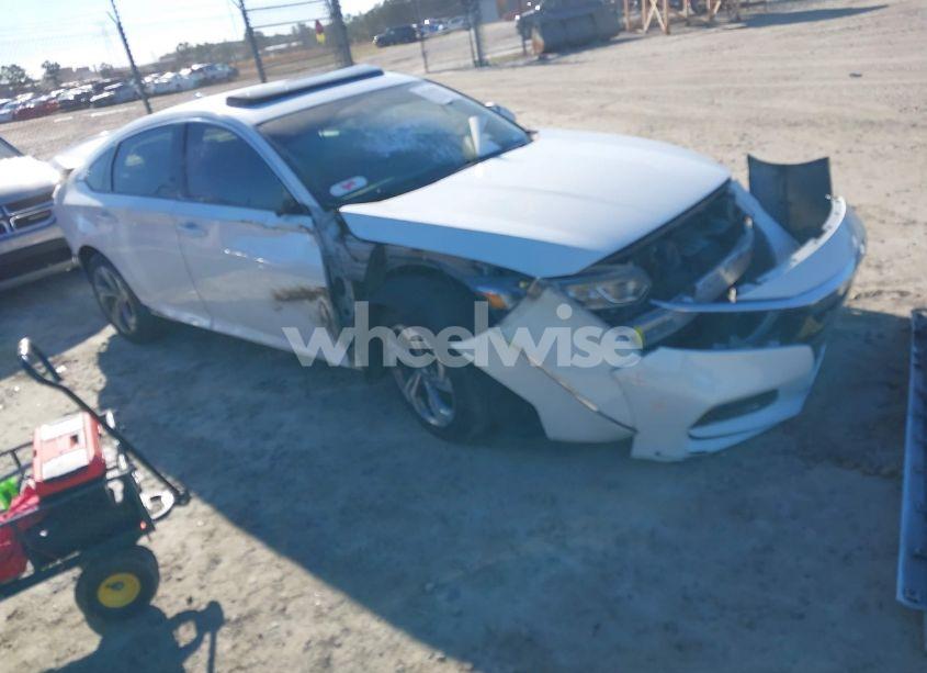 2019 Honda Accord EX (VIN 1HGCV1F48KA132551) main photo