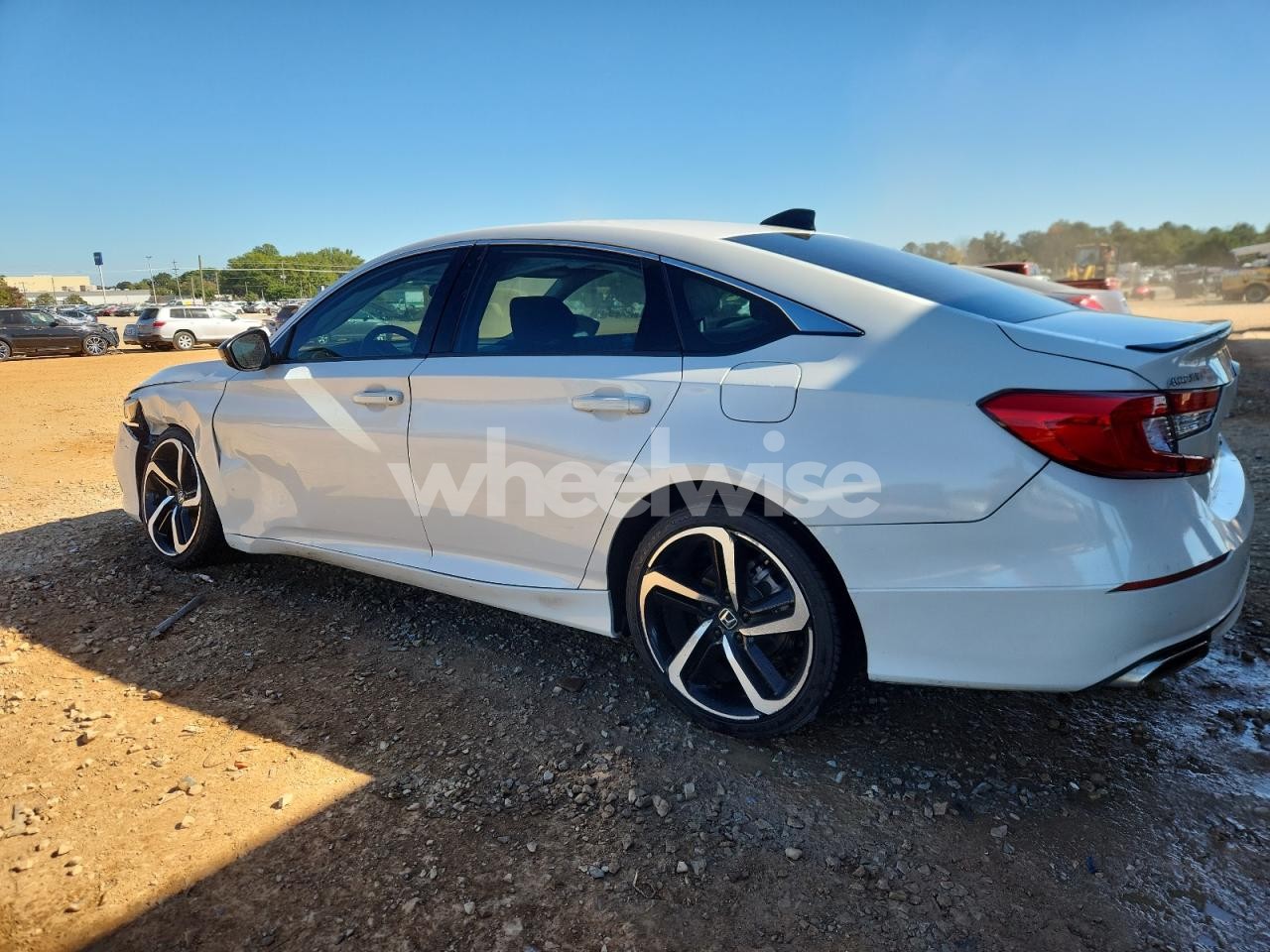 Photo 2 of 2022 HONDA ACCORD SPORT SE (VIN 1HGCV1F48NA053532)