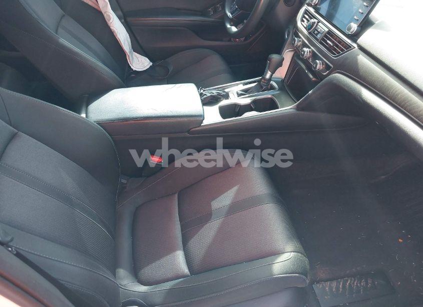 Photo 5 of 2018 Honda Accord EX (VIN 1HGCV1F49JA071791)