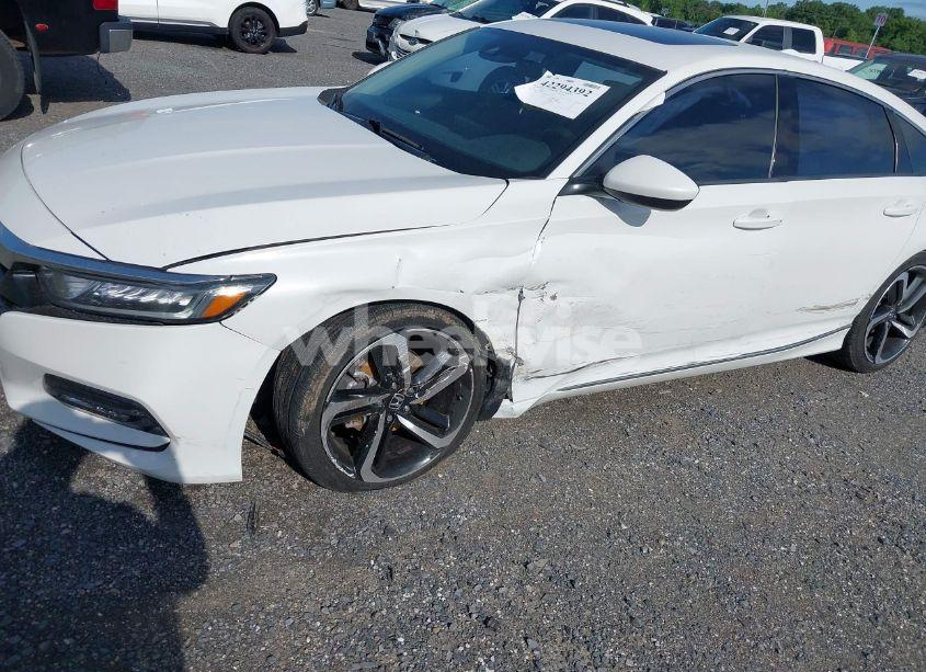 Photo 6 of 2018 Honda Accord EX (VIN 1HGCV1F49JA071791)