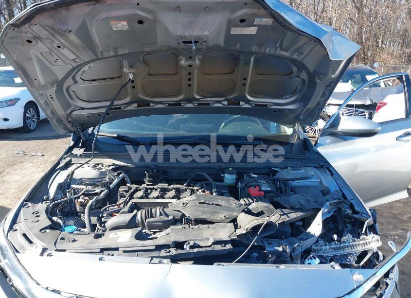 Photo 10 of 2018 Honda Accord EX (VIN 1HGCV1F49JA113795)