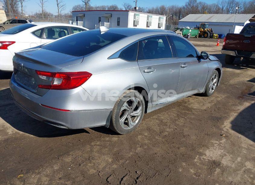 Photo 4 of 2018 Honda Accord EX (VIN 1HGCV1F49JA113795)