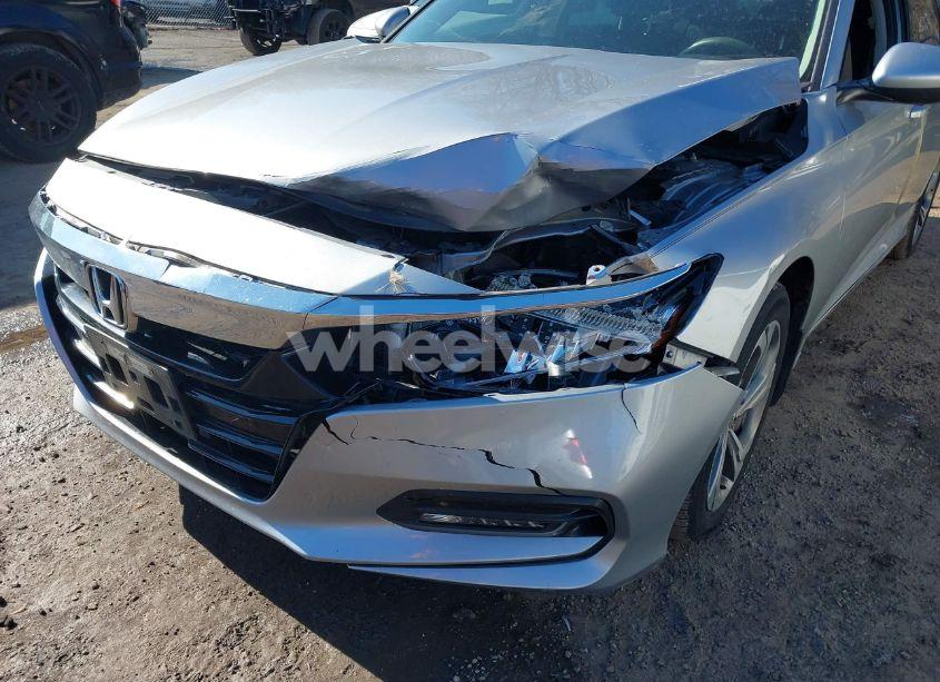 Photo 6 of 2018 Honda Accord EX (VIN 1HGCV1F49JA113795)