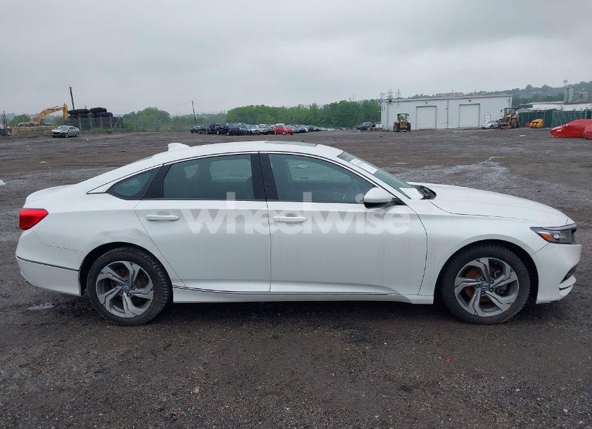 Photo 14 of 2018 Honda Accord EX (VIN 1HGCV1F49JA197049)