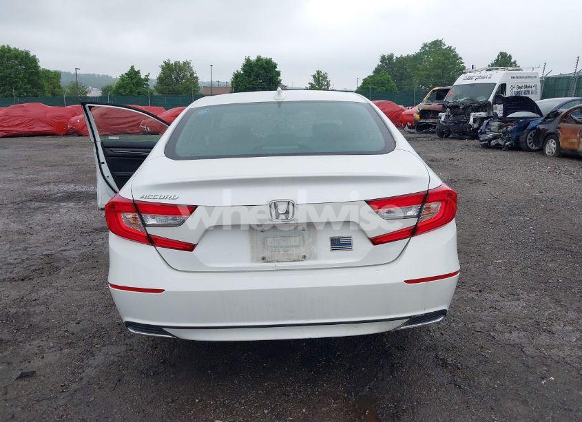 Photo 17 of 2018 Honda Accord EX (VIN 1HGCV1F49JA197049)