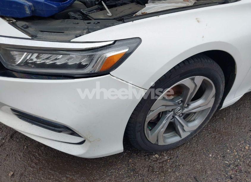 Photo 18 of 2018 Honda Accord EX (VIN 1HGCV1F49JA197049)