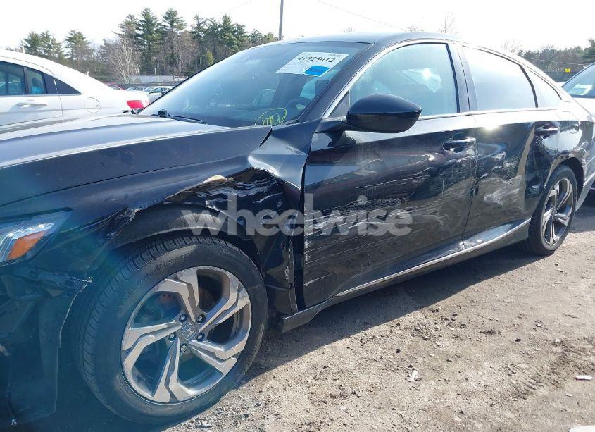 Photo 6 of 2019 Honda Accord EX (VIN 1HGCV1F49KA021832)