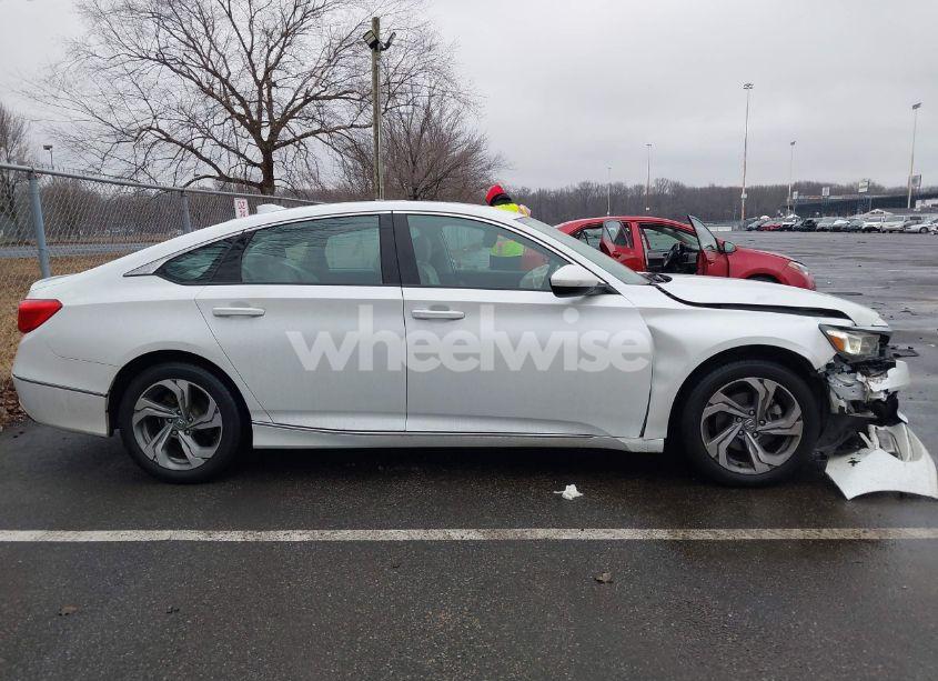 Photo 13 of 2019 Honda Accord EX (VIN 1HGCV1F49KA138469)