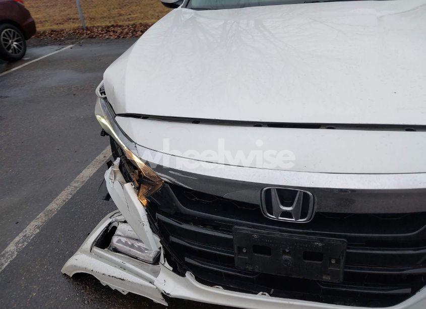 Photo 6 of 2019 Honda Accord EX (VIN 1HGCV1F49KA138469)