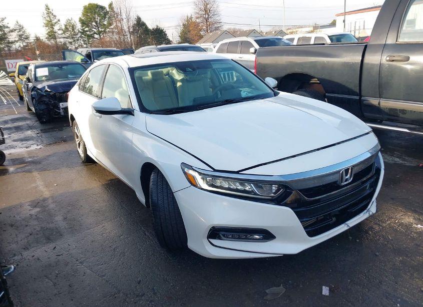 2018 Honda Accord EX (VIN 1HGCV1F4XJA138270) main photo