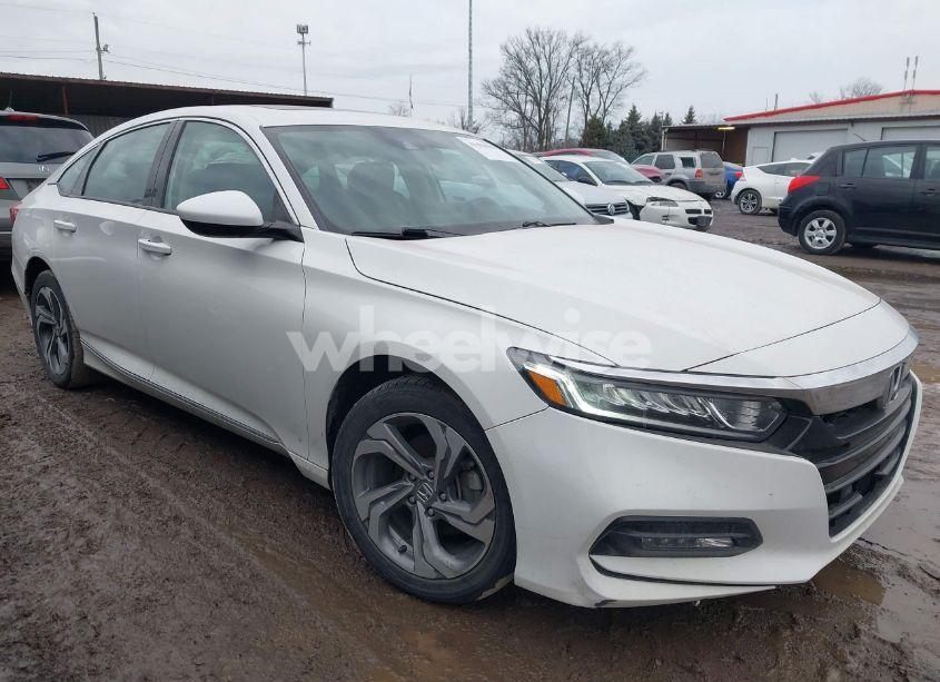 2018 Honda Accord EX (VIN 1HGCV1F4XJA143212) main photo