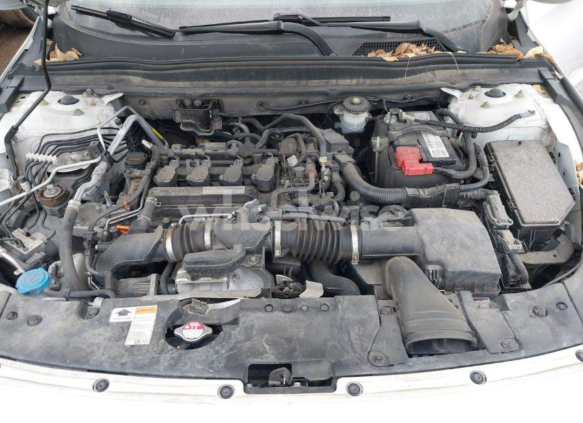 Photo 10 of 2018 Honda Accord EX (VIN 1HGCV1F4XJA143212)