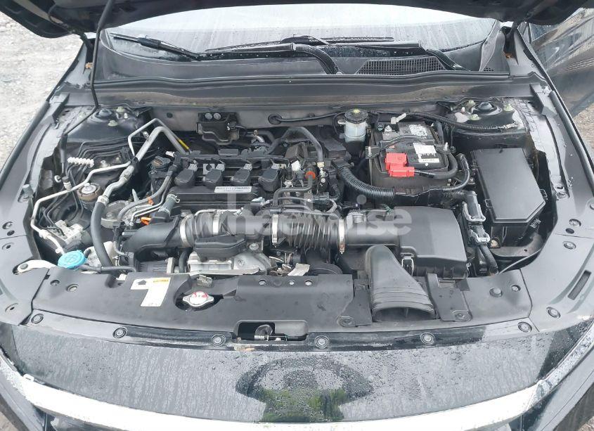 Photo 10 of 2018 Honda Accord EX (VIN 1HGCV1F4XJA171396)