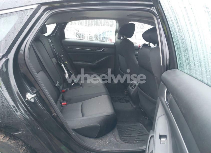 Photo 8 of 2018 Honda Accord EX (VIN 1HGCV1F4XJA171396)