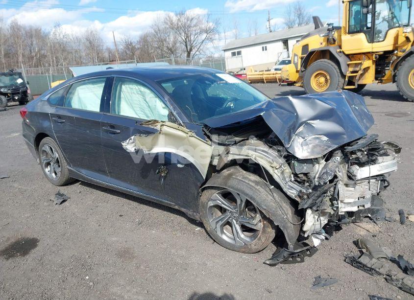 2018 Honda Accord EX (VIN 1HGCV1F4XJA216692) main photo