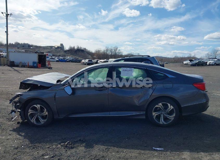 Photo 14 of 2018 Honda Accord EX (VIN 1HGCV1F4XJA216692)