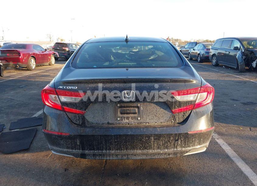 Photo 16 of 2018 Honda Accord EX (VIN 1HGCV1F4XJA254410)