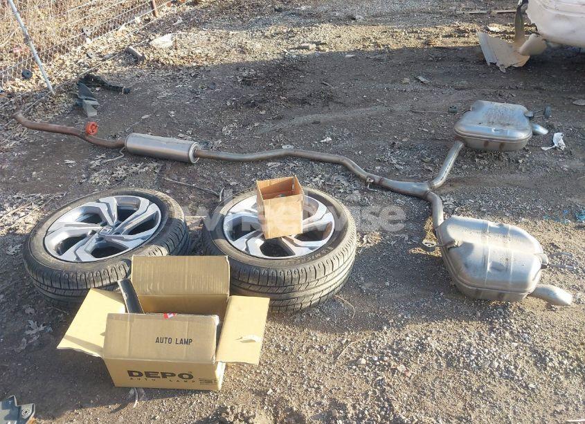 Photo 19 of 2019 Honda Accord EX (VIN 1HGCV1F4XKA078606)