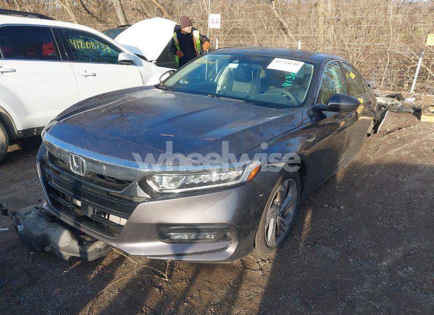 Photo 2 of 2019 Honda Accord EX (VIN 1HGCV1F4XKA078606)