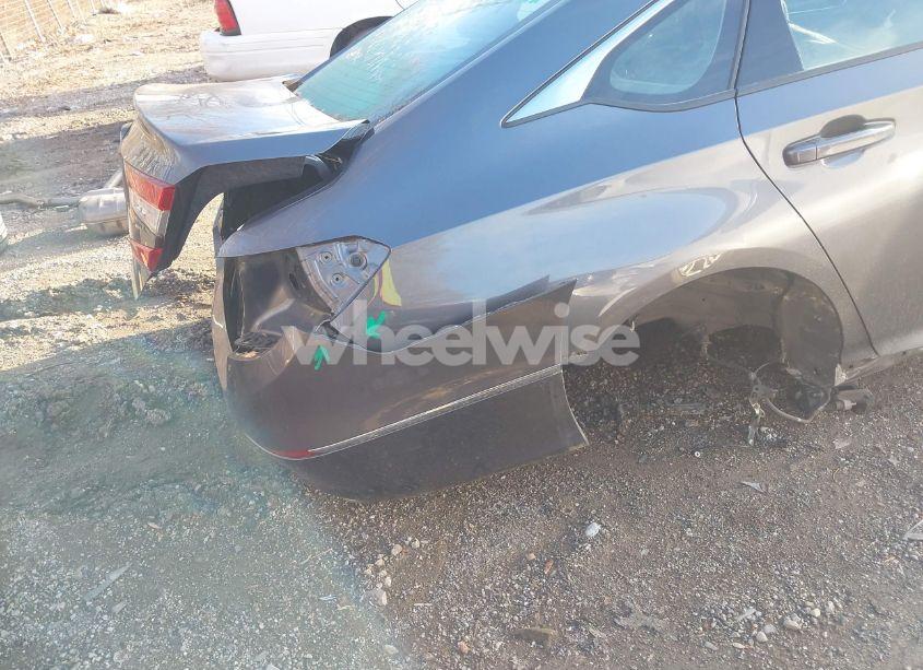 Photo 6 of 2019 Honda Accord EX (VIN 1HGCV1F4XKA078606)