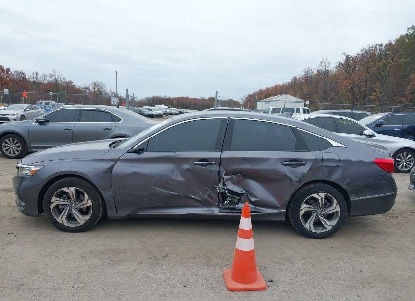 Photo 15 of 2020 Honda Accord EX (VIN 1HGCV1F4XLA026412)