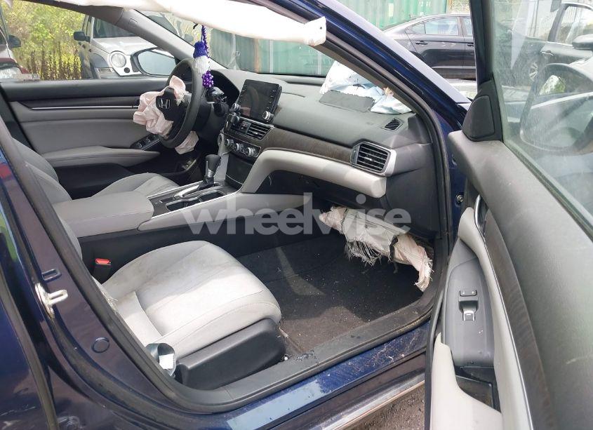 Photo 5 of 2020 Honda Accord EX (VIN 1HGCV1F4XLA030959)