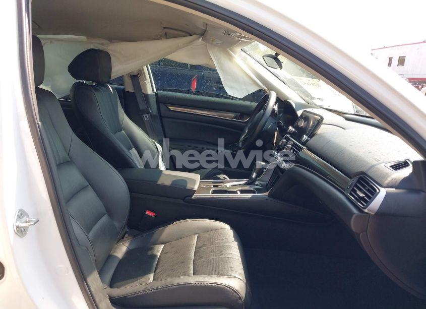 Photo 5 of 2022 Honda Accord SPORT SPECIAL EDITION (VIN 1HGCV1F4XNA072843)