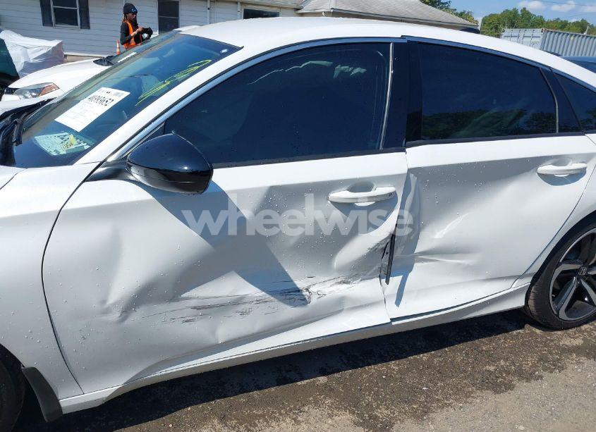 Photo 6 of 2022 Honda Accord SPORT SPECIAL EDITION (VIN 1HGCV1F4XNA072843)