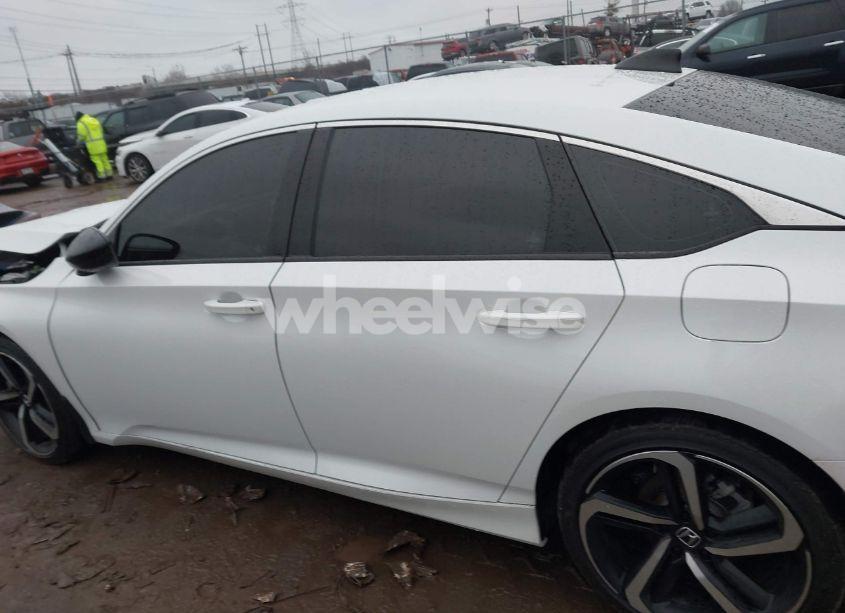 Photo 14 of 2022 Honda Accord SPORT SE (VIN 1HGCV1F4XNA084698)