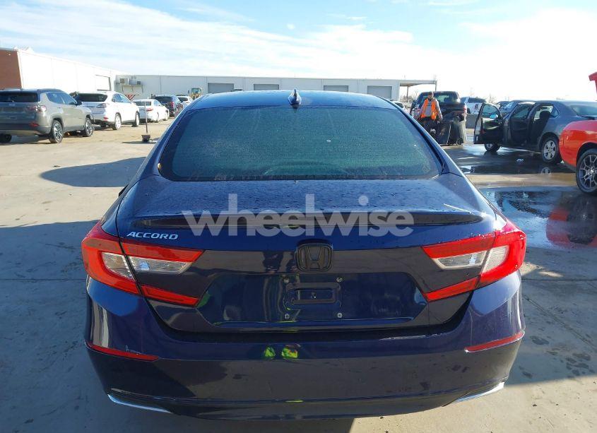 Photo 17 of 2018 Honda Accord EX-L (VIN 1HGCV1F50JA067976)