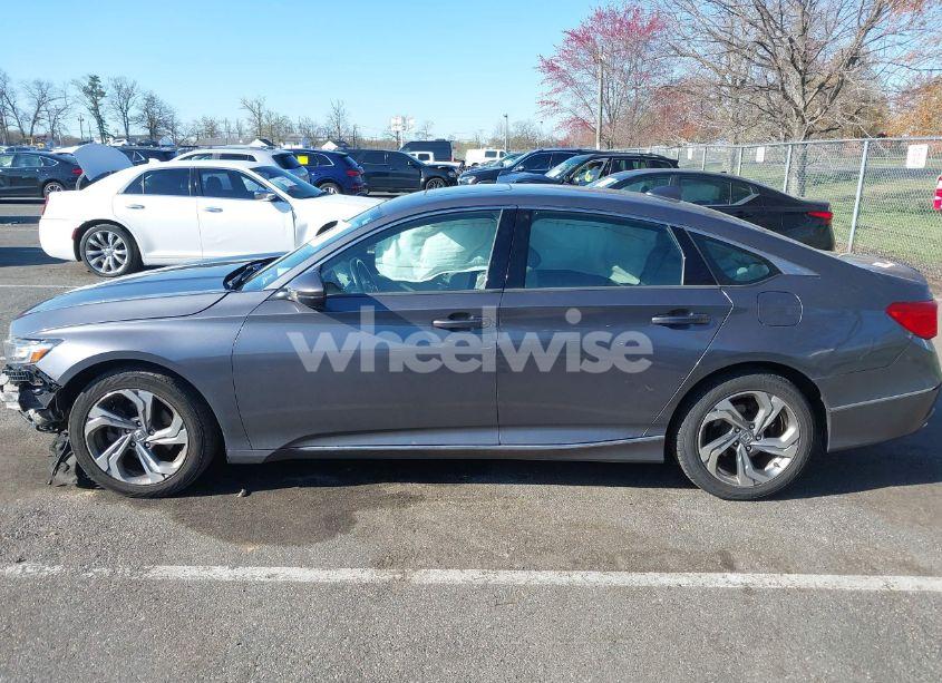 Photo 14 of 2018 Honda Accord EX-L (VIN 1HGCV1F50JA085250)