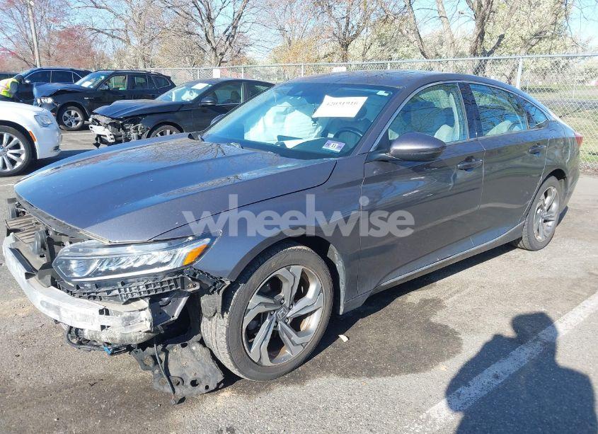 Photo 2 of 2018 Honda Accord EX-L (VIN 1HGCV1F50JA085250)