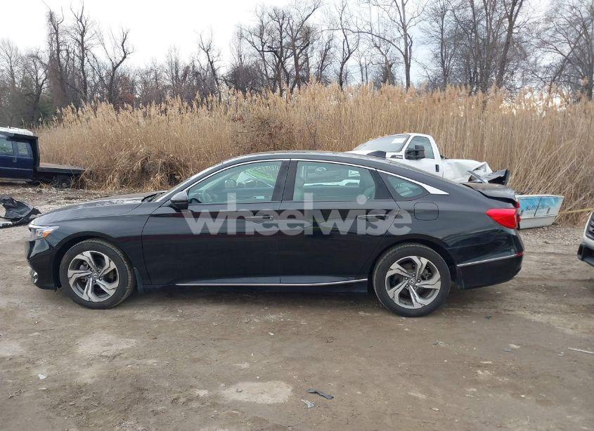 Photo 15 of 2018 Honda Accord EX-L (VIN 1HGCV1F50JA088522)