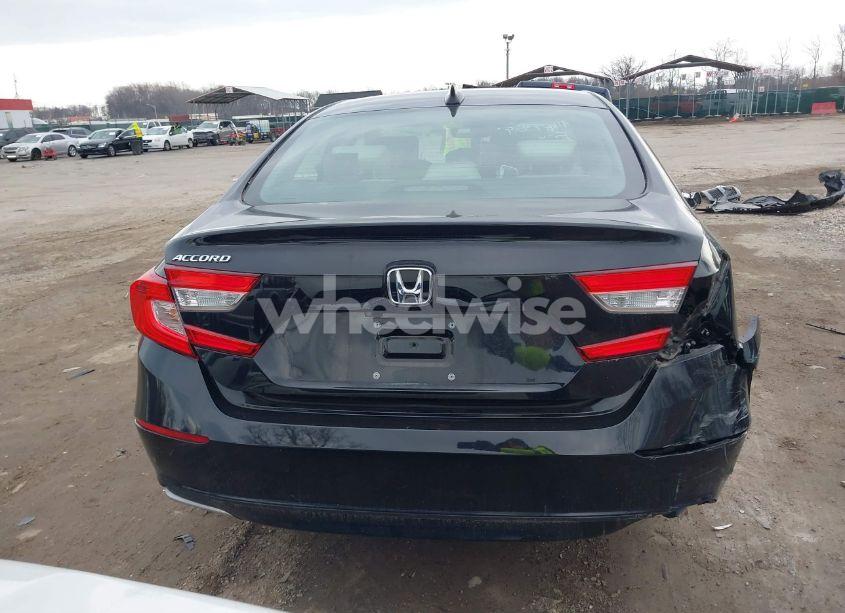 Photo 17 of 2018 Honda Accord EX-L (VIN 1HGCV1F50JA088522)