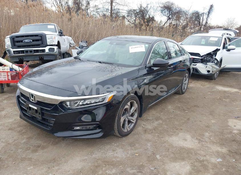 Photo 2 of 2018 Honda Accord EX-L (VIN 1HGCV1F50JA088522)
