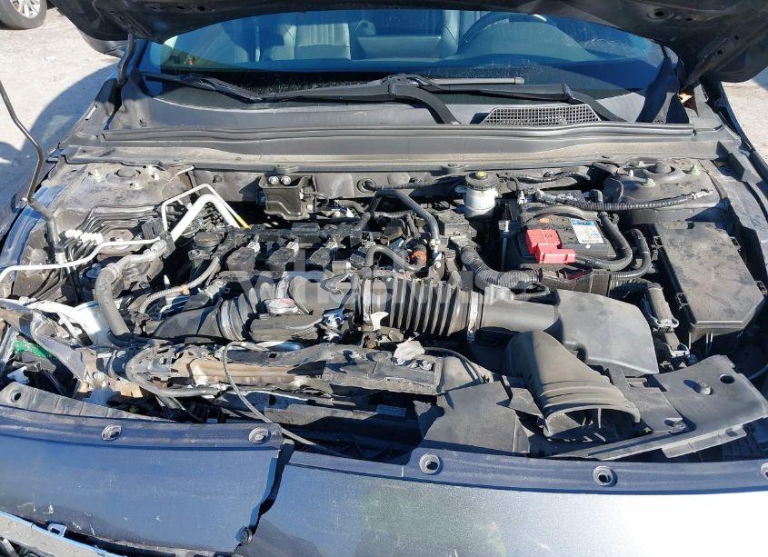 Photo 10 of 2018 Honda Accord EX-L (VIN 1HGCV1F50JA110034)