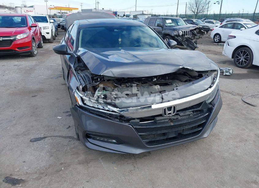 Photo 6 of 2018 Honda Accord EX-L (VIN 1HGCV1F50JA110034)