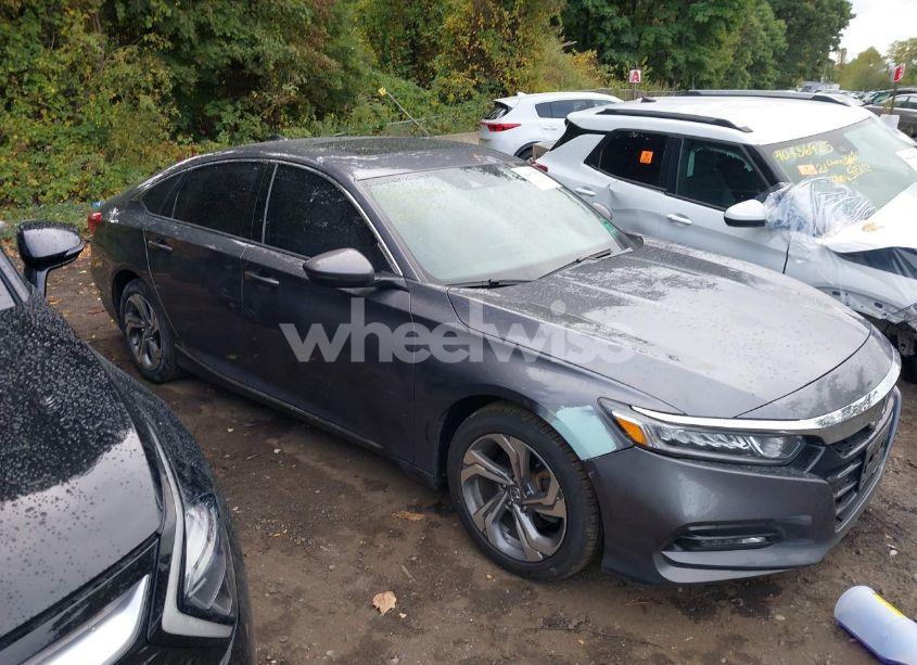 Photo 13 of 2018 Honda Accord EX-L (VIN 1HGCV1F50JA231985)